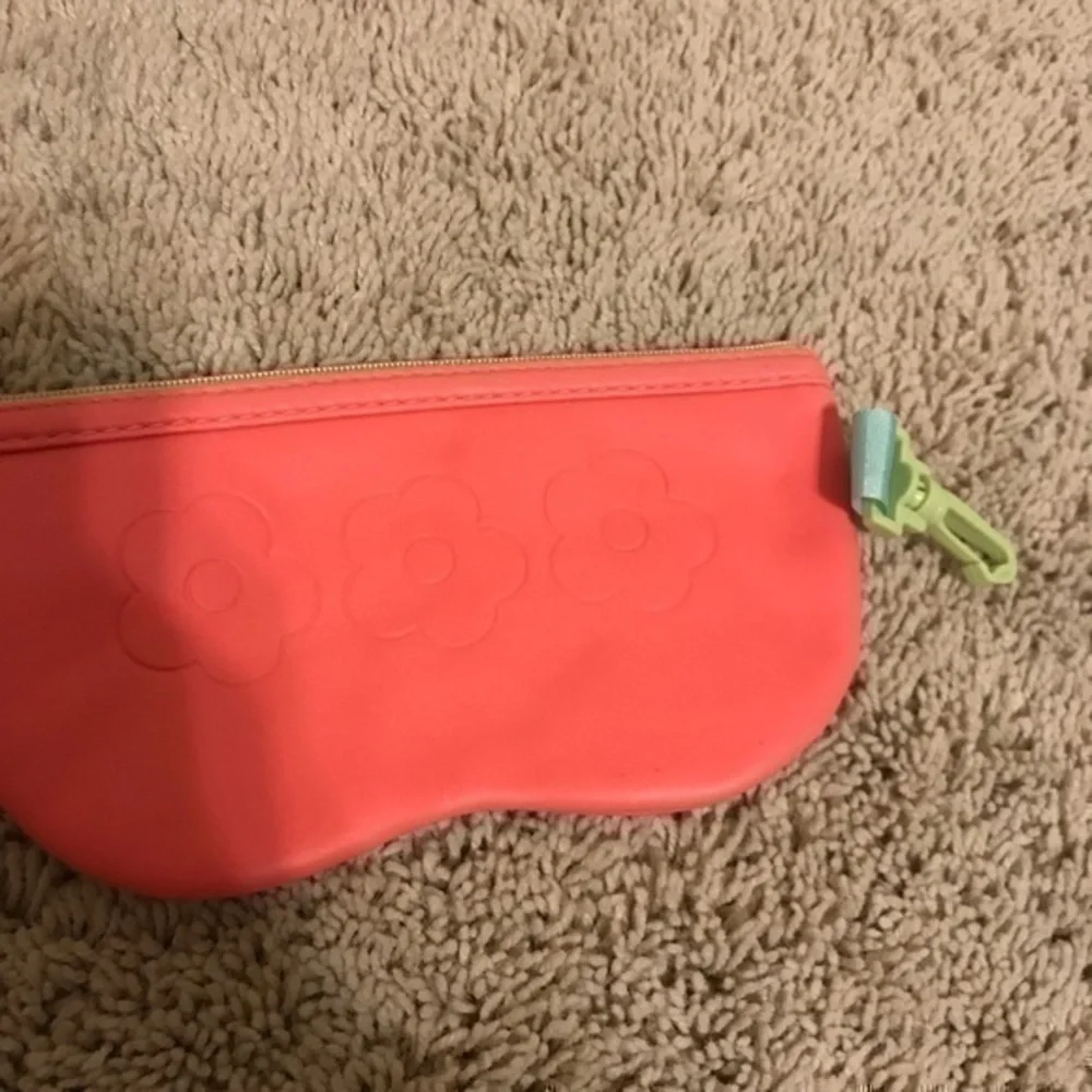 pink flower clinique soft padded glasses case